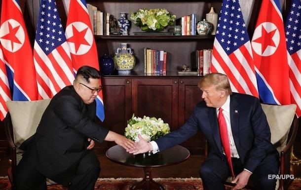 В КНДР настаивают на подписании США мирного договора, что поспособствует установлению мира в регионе и снимет напряженность. 