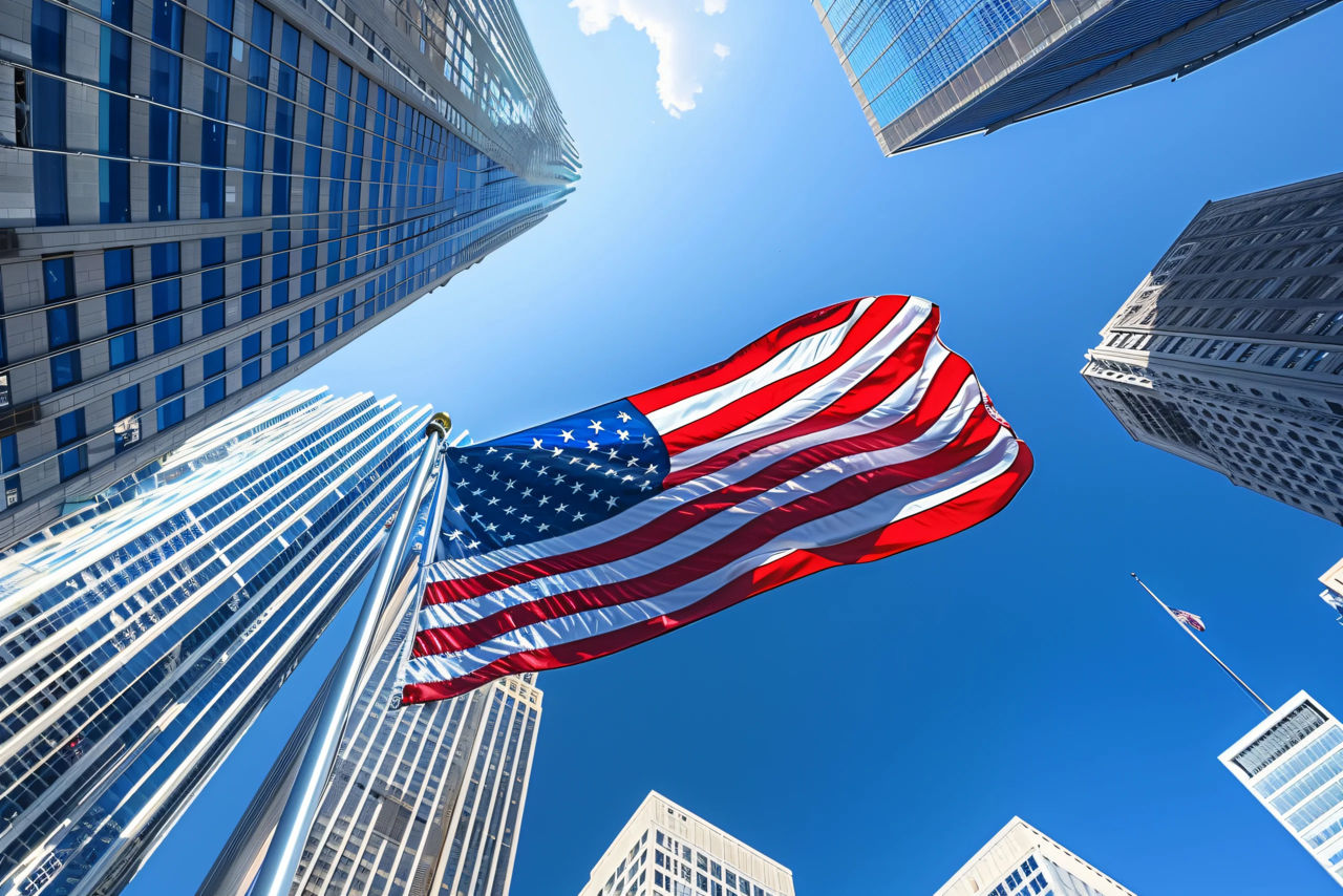 Минфин США обнародовал правило, ограничивающее американские инвестиции в технологии Китая.
