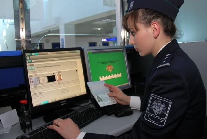 Если на каком-то участке границы будет зарегистрирован большой поток автомобилей, на место будут направлены дополнительные сотрудники.