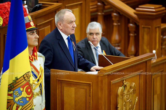 Președintele Republicii Moldova, Nicolae Timofti, împreună cu soția sa Margareta, au un venit anual de peste 500 de mii de lei.