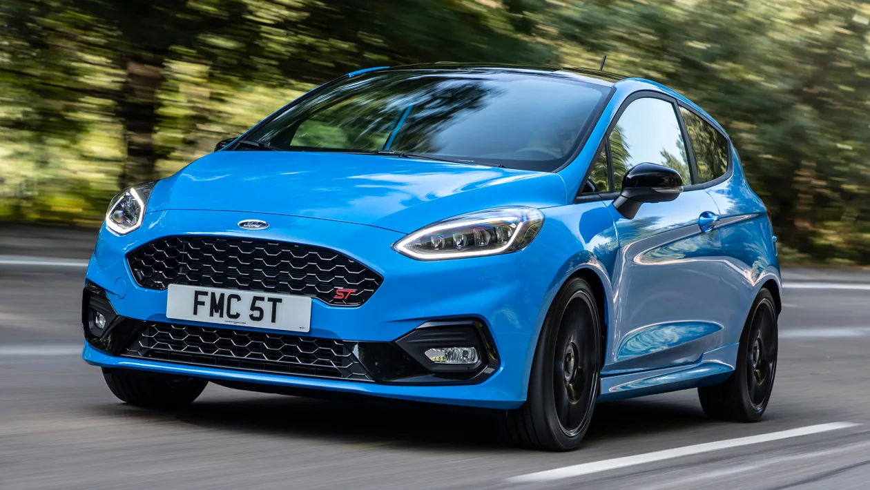 Ford прекратил принимать заказы на Fiesta и Focus из-за дефицита запчастей.