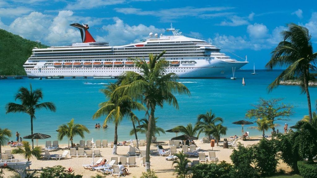 Введенный администрацией США запрет на групповые поездки на Кубу нанесет ущерб местным туристическим компаниям.