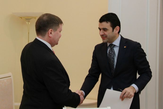 Relaţiile bilaterale între Moldova şi Ungaria sunt reglementate de 60 de tratate semnate în cele mai diverse domenii.