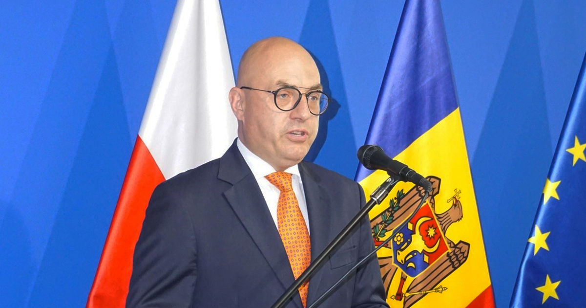 Ambasadorul Poloniei: Referendumul și alegerile au devenit o luptă geopolitică importantă pentru R. Moldova.