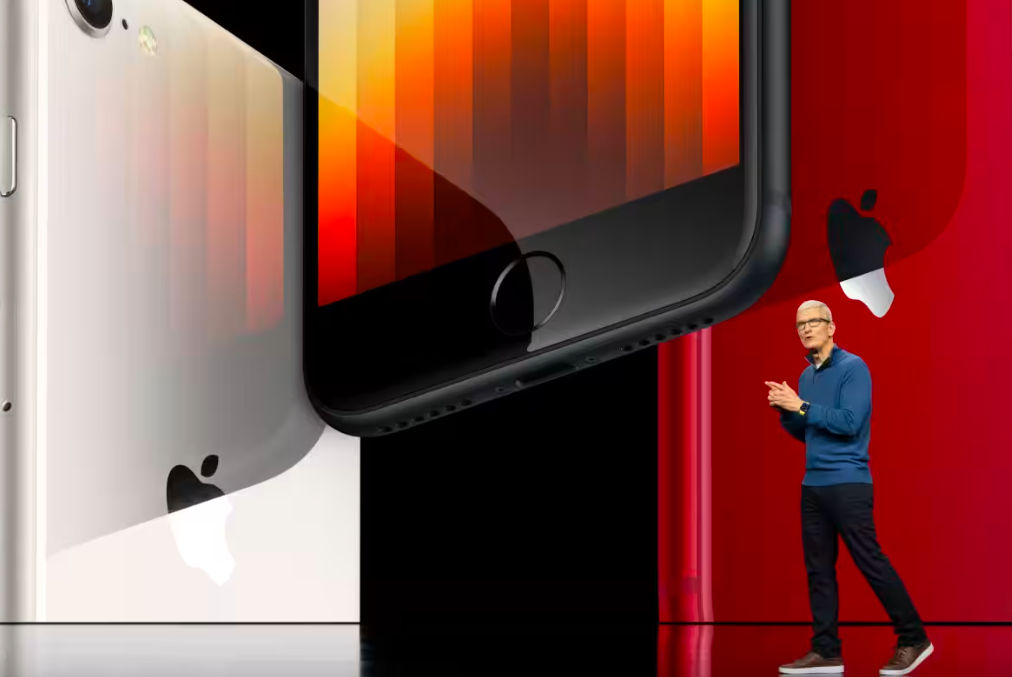 Ecranele iPhone vor primi matrice OLED deja din 2025.