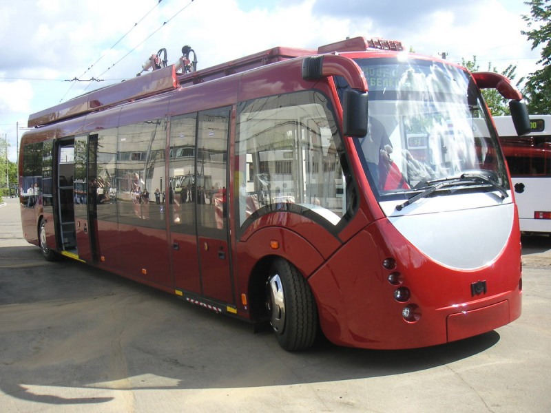 Troleibuzul dat circulă pe ruta nr. 10. Careva defecţiuni tehnice până în acest moment nu s-au înregistrat.