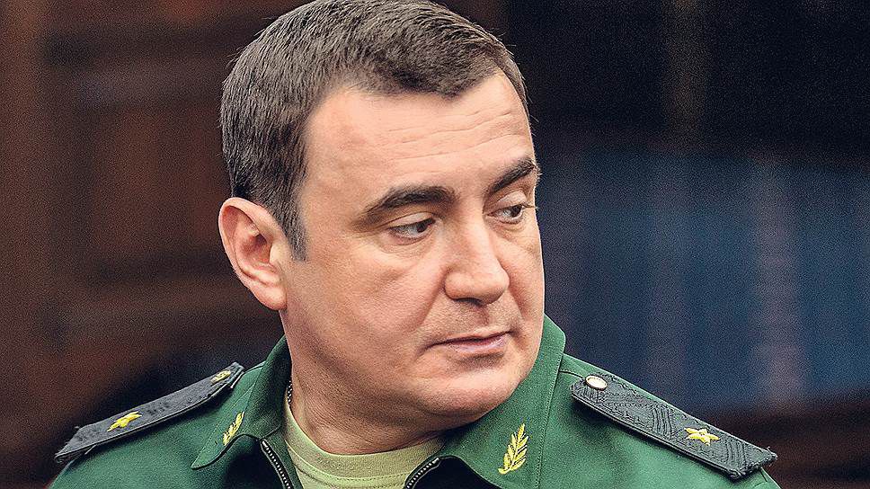 Дюмин разработал и провел операцию по экстренной эвакуации в Россию Виктора Януковича в ночь на 23 февраля 2014 года.
