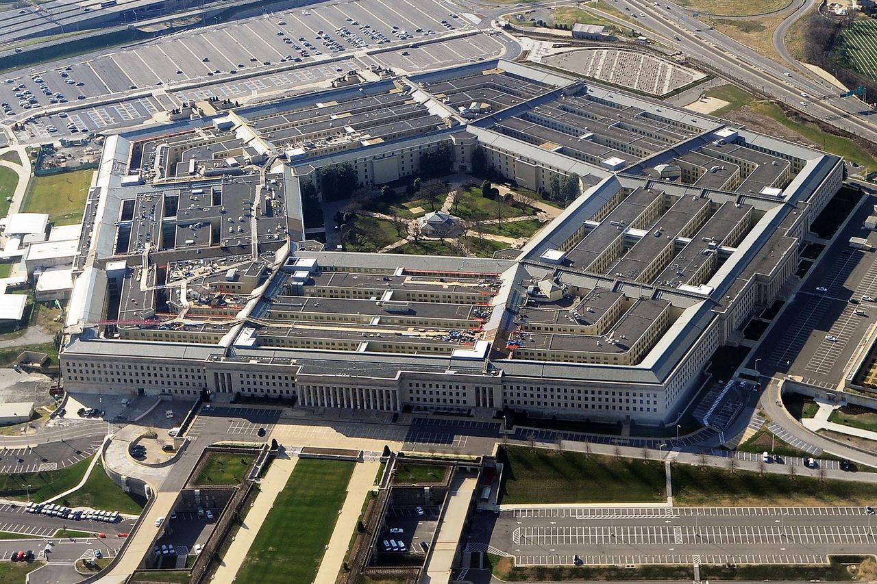 Здание Пентагона в США.