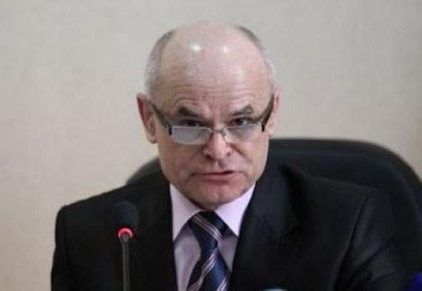 В то же время бывший глава КСТР лишен права занимать административные должности сроком на три года.