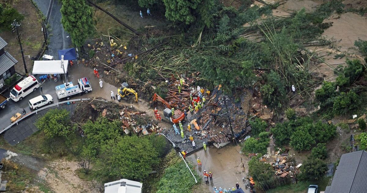  Taifunul Shanshan a ucis trei persoane în Japonia.