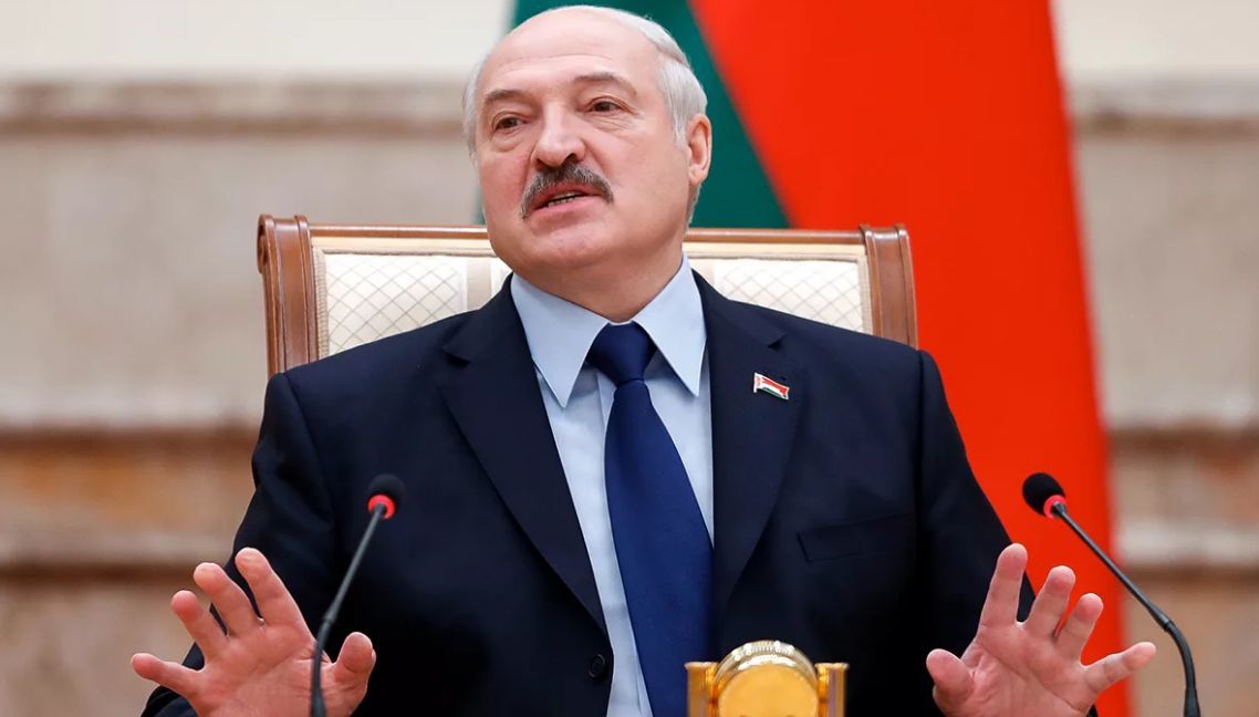 Лукашенко допустил возможность создания единой с Россией валюты.