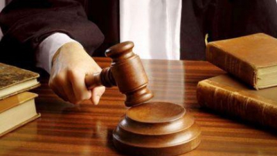 Un procuror din Floreşti, acuzat de corupere pasivă, a ajuns pe banca acuzaţilor.
