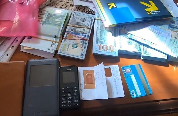 Психолог рассказал, какие люди становятся жертвами телефонных мошенников.