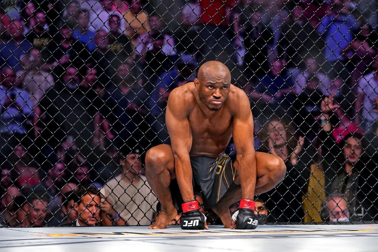 Назван лучший боец MMA 2021 года.