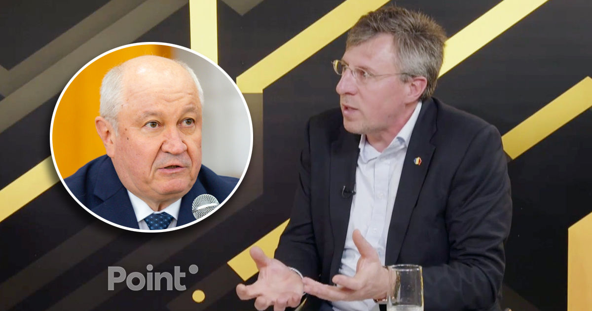 Chirtoacă: Prim-ministrul calcă prin străchini la fiecare pas.