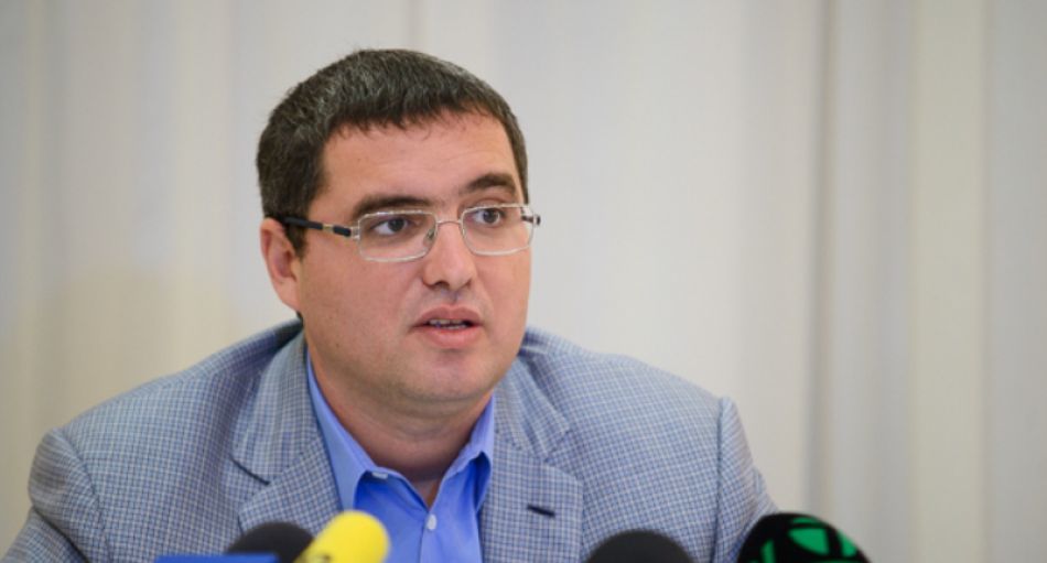 Усатый: Скажите „нет” коррупционерам и „да” светлому будущему.