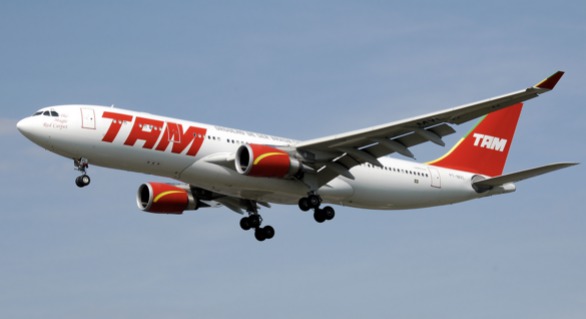 Compania aeriană Tam Airlines, o unitate a LATAM Airlines Group SA, a precizat că cooperează cu autorităţile în acest caz, fără a oferi alte informaţii.
