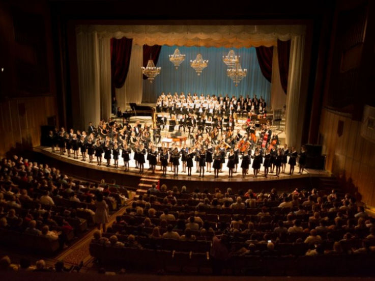 Артисты Театра оперы и балета не получали зарплату с прошлого года