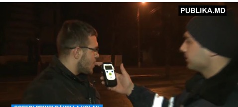 Водителей проверяли на алкоголь.