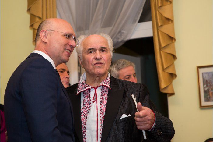 Премьер-министр Республики Молдова Павел Филип принял вчера участие в творческом вечере Евгения Доги,