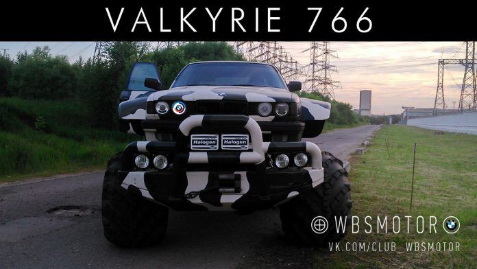Și-a transformat limuzina BMW Seria 7 într-un monster truck cu motor V8