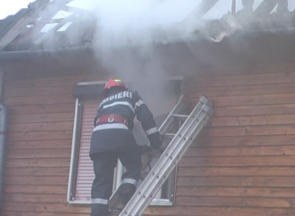 A murit în chinuri groaznice: Un bărbat a ars în propria casă