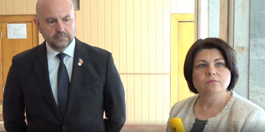 Гаврилица о том, почему прессу не позвали на присягу Боли: Было 8 утра.