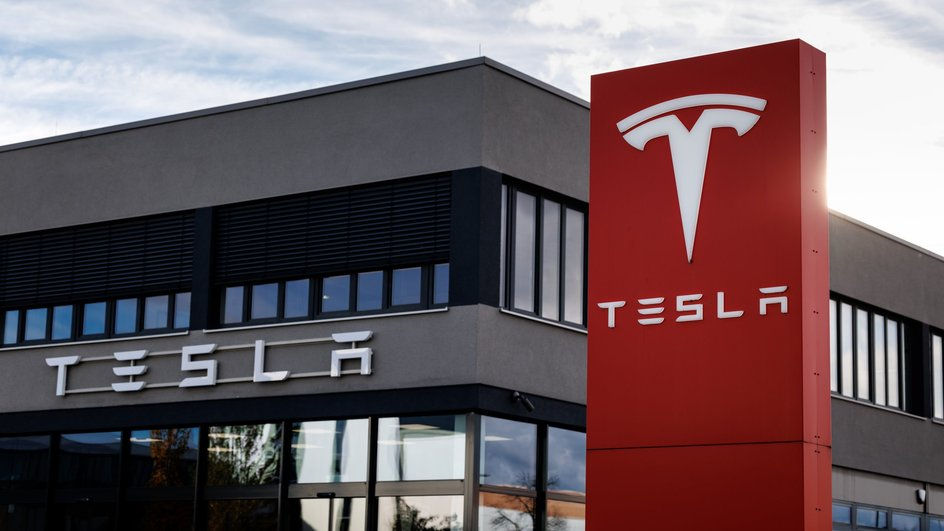Vânzările Tesla în Europa au scăzut cu aproape 50% în octombrie.