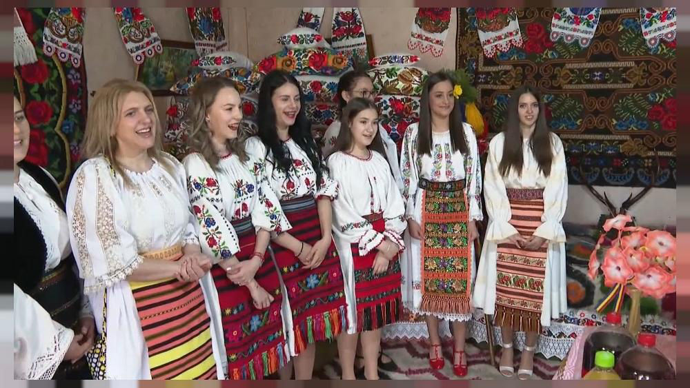 После Пасхи в Румынии прошел традиционный Поливальный понедельник.