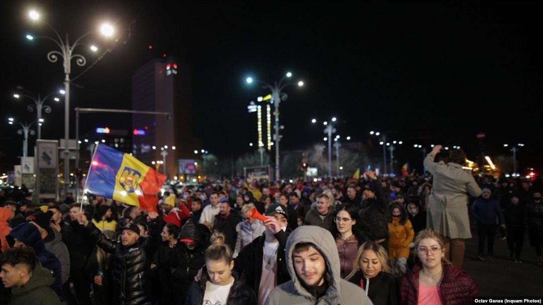 В Румынии прошли протесты против коронавирусных ограничений.