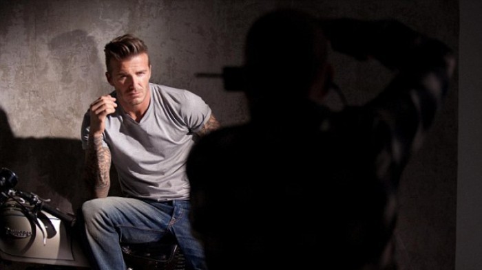 După accident, Beckham a aşteptat sosirea poliţiei, care a discutat cu el şi cu cealaltă persoană implicată în accident.