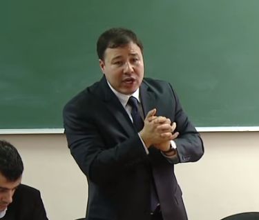 Депутат Парламента РМ от Партии социалистов, политолог Богдан Цырдя.
