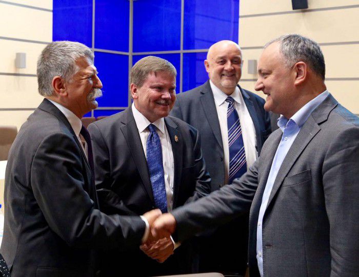 Igor Dodon după întîlnirea cu Lazlo Kover. Foto: facebook.com/Igor Dodon