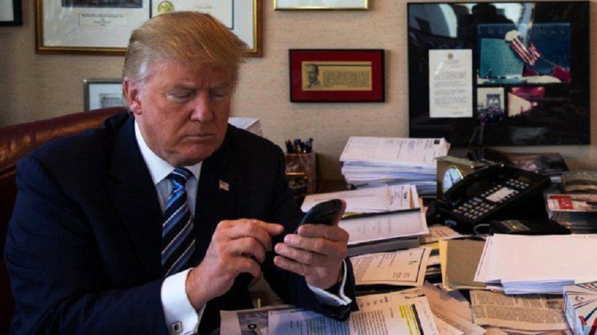 Trump declară stare de urgenţă în Louisiana, din cauza furtunii Harvey. 