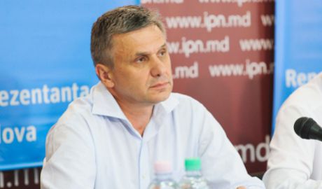 Политолог считает, что Тимофти назначил Филипа, уступив давлению.