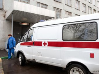 В результате полученных травм юноша впал в кому, он умер через неделю в больнице.