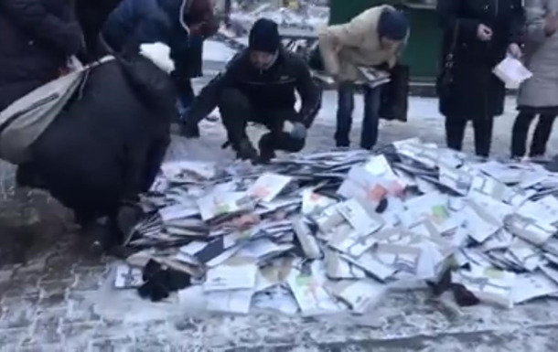 "Черная пятница" в Черновцах: видео продажи колготок стало вирусным.