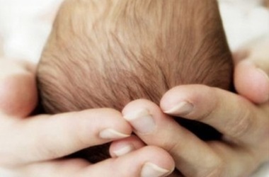 В итоге паре было предложено указать в свидетельстве о рождении другое имя — Мартин. Фото babylife.com.ua