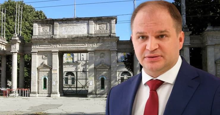 Чебан о строительстве Посольства США: Нужны консультации с гражданами. Коллаж Point.md.