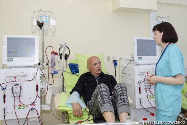 Диализ является бесплатным для обладателей действительного полиса медицинского страхования.