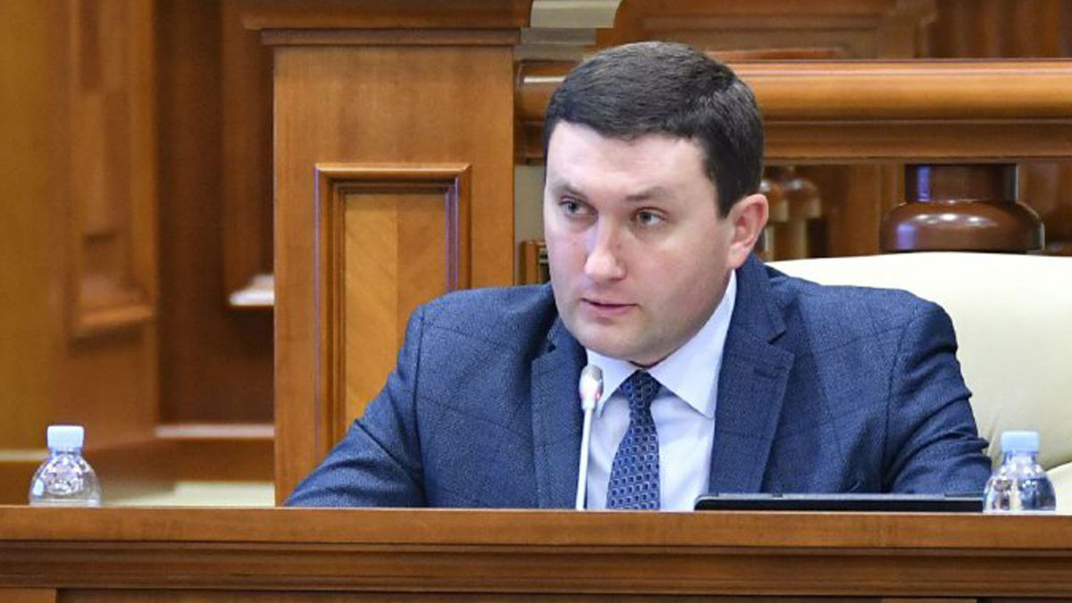 Депутат предрек Молдове "марши пенсионеров и пустых кастрюль".