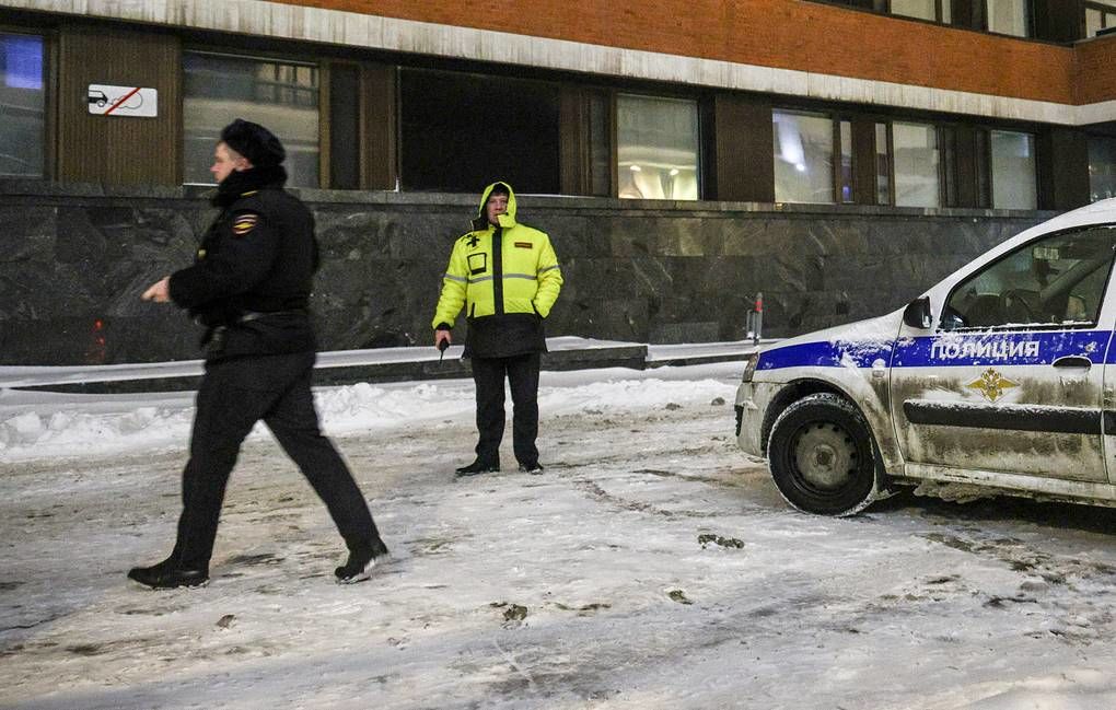 В Подмосковье двое воров взорвали банкомат: один из них погиб.