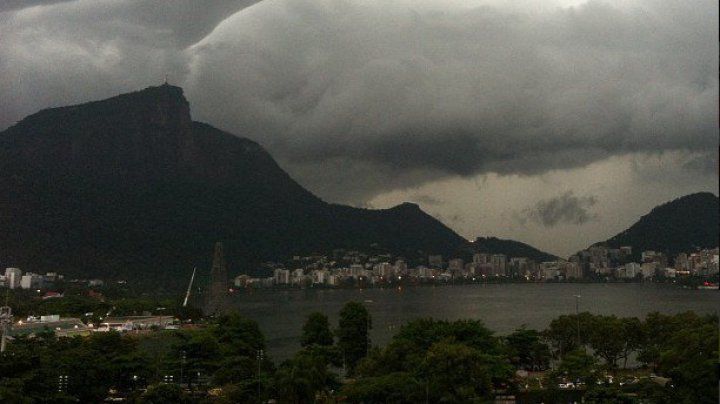 O furtună puternică a făcut patru victime la Rio de Janeiro