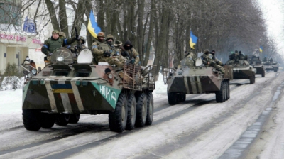 Luptele s-au intensificat în estul Ucrainei, iar în ultimele 24 de ore au murit nouă militari ucraineni, relatează Marele Stat Major de la Kiev, citat deKorrespondent.net.