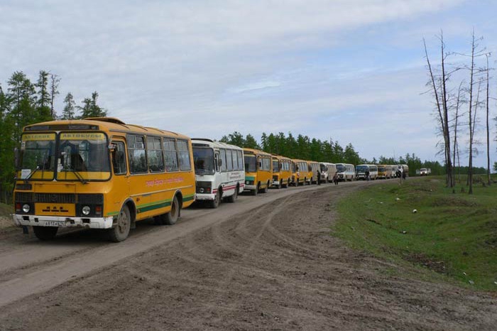 Коммунисты начнут в ближайшее время создавать механизм привоза десятков тысяч граждан к зданию законодательного органа Молдовы.