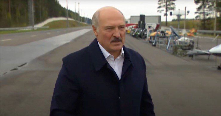 Лукашенко удивил новыми советами: Если ты мужик - не лезь к другой женщине.