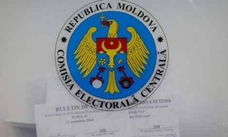 Reprezentanții candidaților și observatorii au avut posibilitatea să monitorizeze toate etapele alegerilor. Foto: Reuters