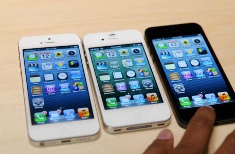 Apple vrea să dezvolte modele iPhone mai mari, luând în calcul ecrane cu diagonala de până la 6 inci.