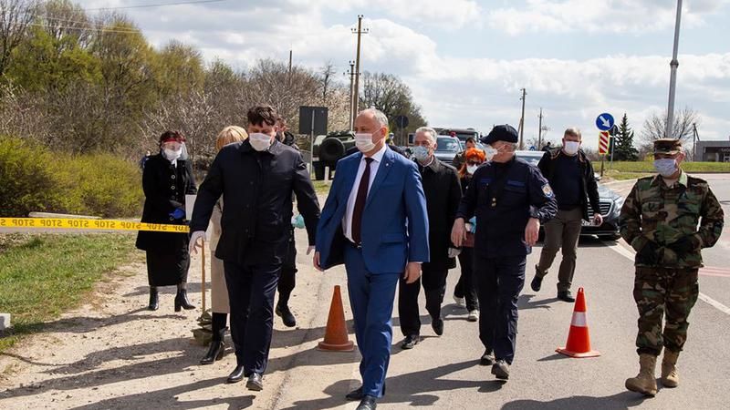 Президент посетил город Сороки, находящийся в карантине.