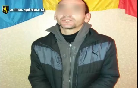 Individul s-a ascuns în local la intervenţia poliţiştilor, însă a fost depistat şi încătuşat.